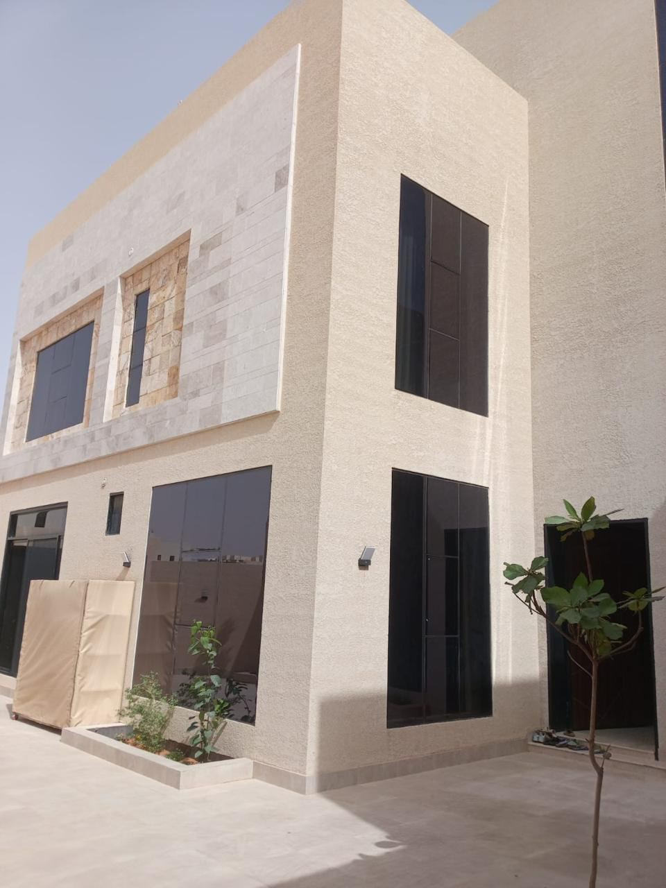 Aluminium and glass works by JCC